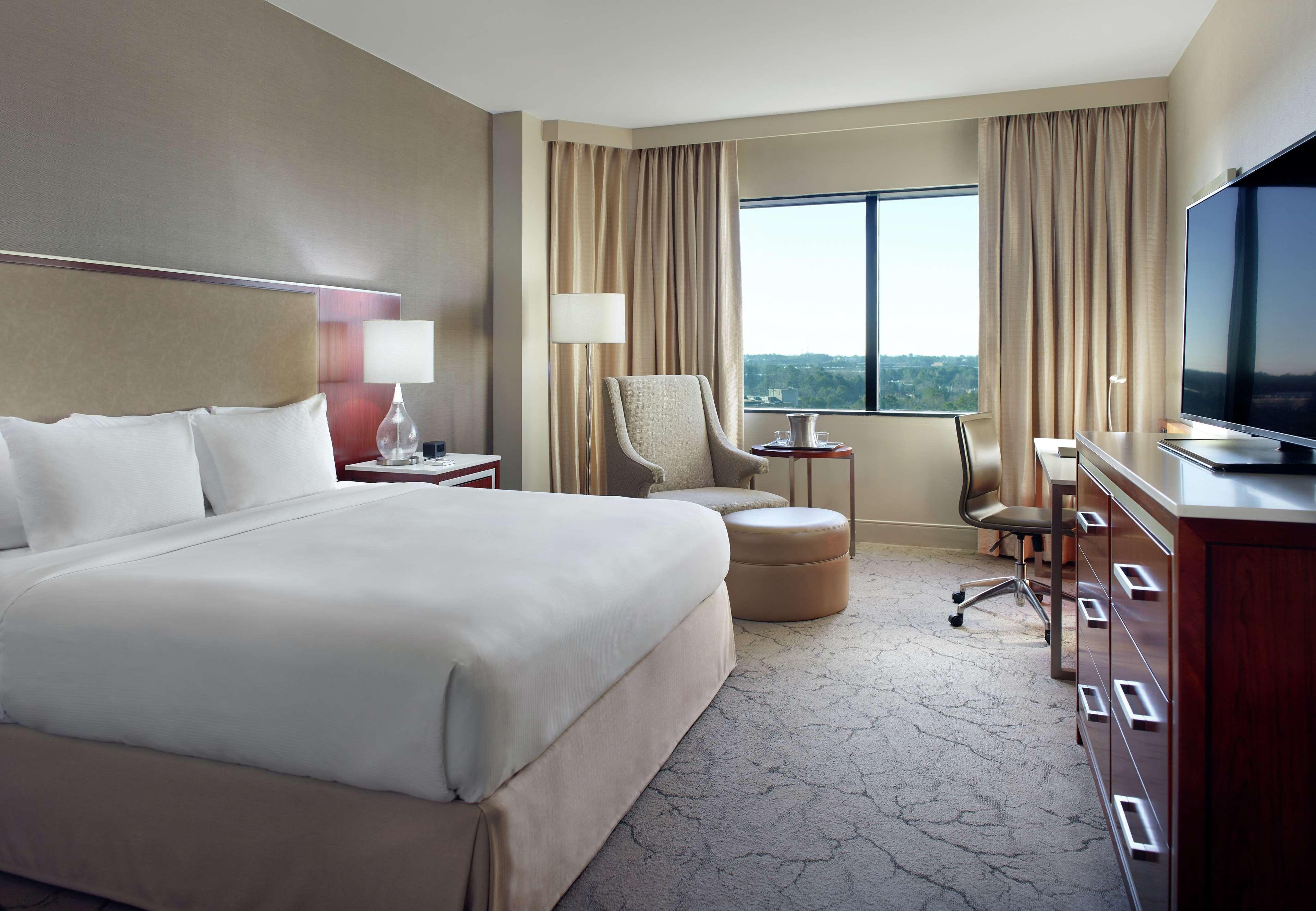 Hilton Atlanta Northeast Hotell Norcross Exteriör bild