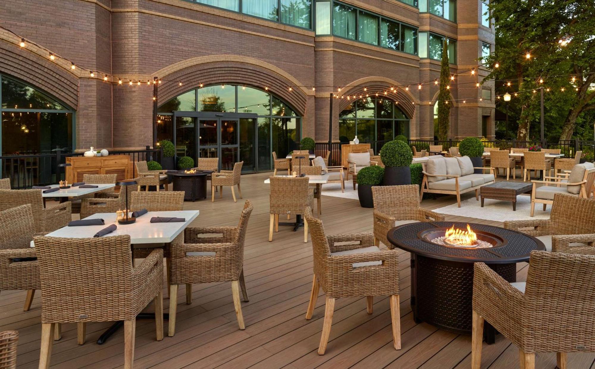 Hilton Atlanta Northeast Hotell Norcross Exteriör bild