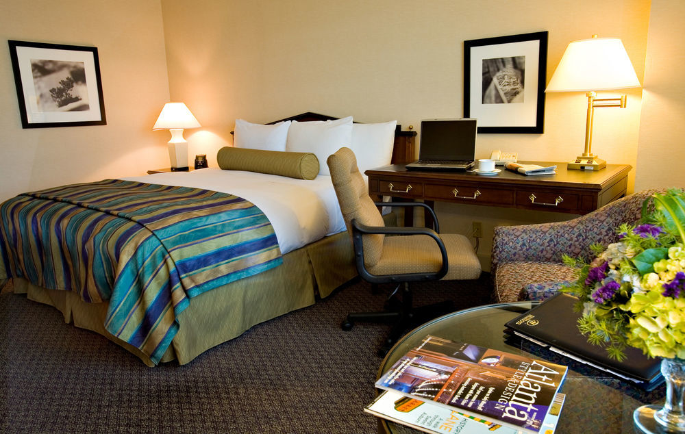 Hilton Atlanta Northeast Hotell Norcross Exteriör bild